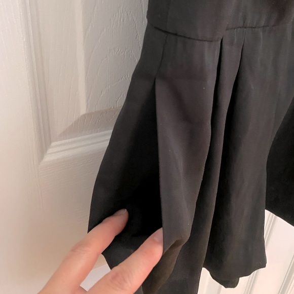 LOFT Women’s Petite Romper with Pockets - Picture 6 of 7